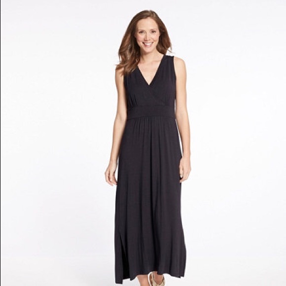L.L. Bean Dresses & Skirts - LL Bean black knit maxi dress